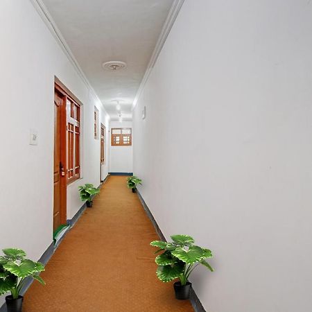 Super Oyo Capital O 91600 The Village Classic Hotel And Restaurant Srinagar  Ngoại thất bức ảnh