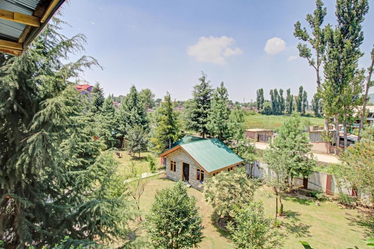 Super Oyo Capital O 91600 The Village Classic Hotel And Restaurant Srinagar  Ngoại thất bức ảnh