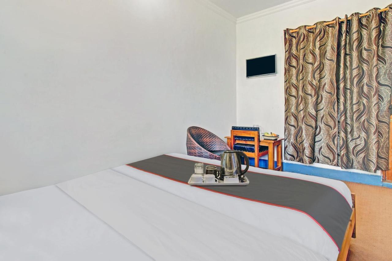 Super Oyo Capital O 91600 The Village Classic Hotel And Restaurant Srinagar  Ngoại thất bức ảnh