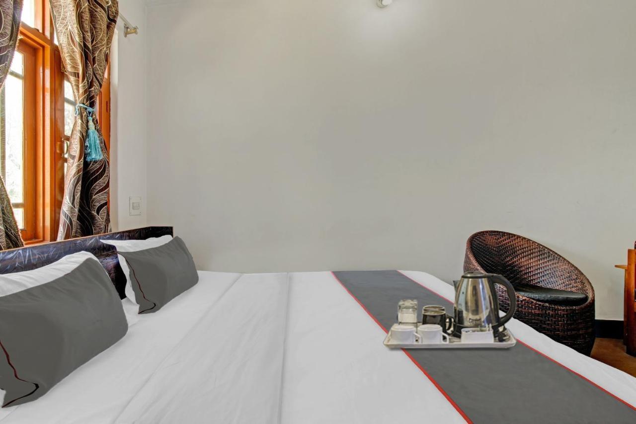 Super Oyo Capital O 91600 The Village Classic Hotel And Restaurant Srinagar  Ngoại thất bức ảnh