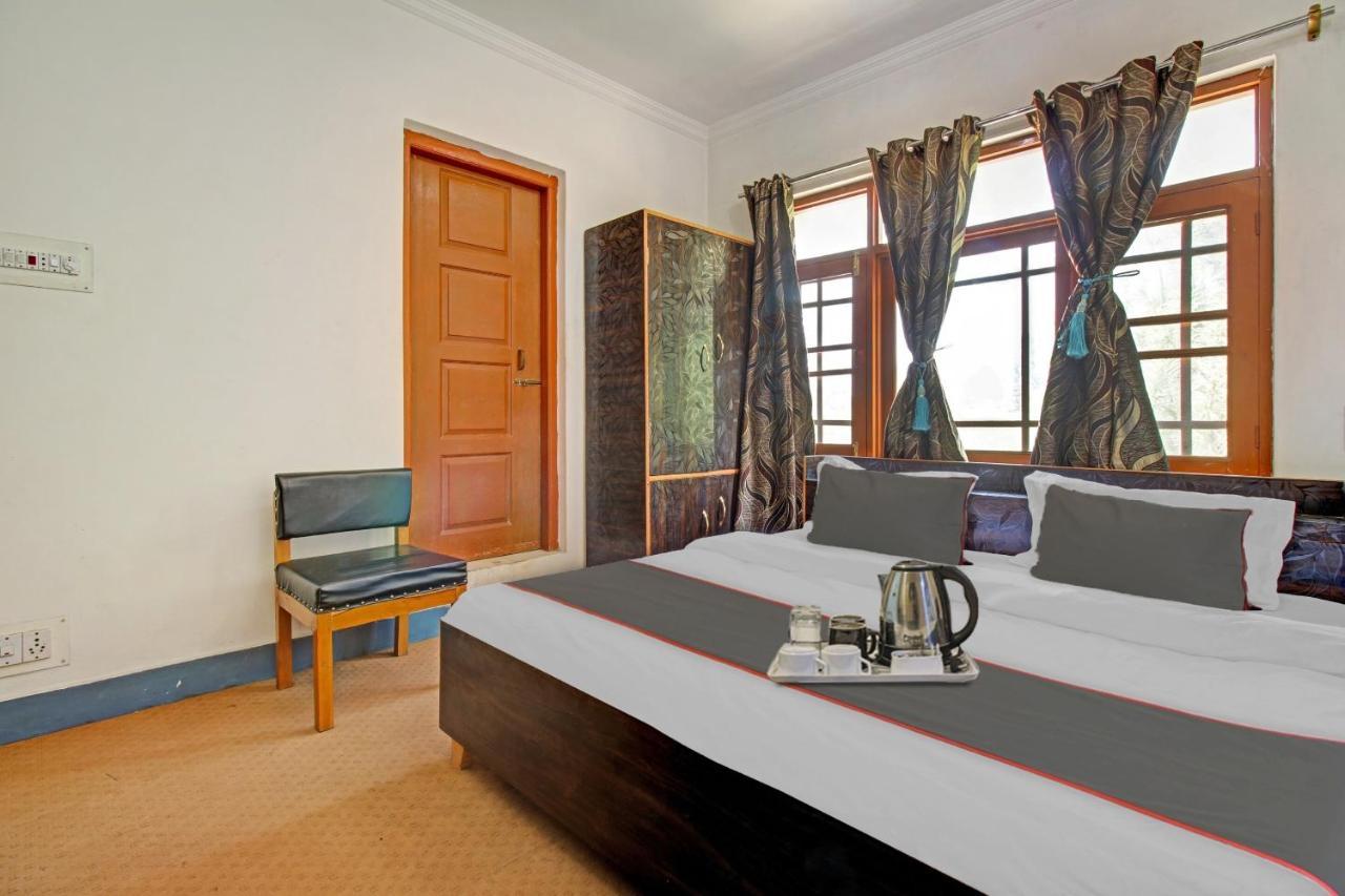 Super Oyo Capital O 91600 The Village Classic Hotel And Restaurant Srinagar  Ngoại thất bức ảnh