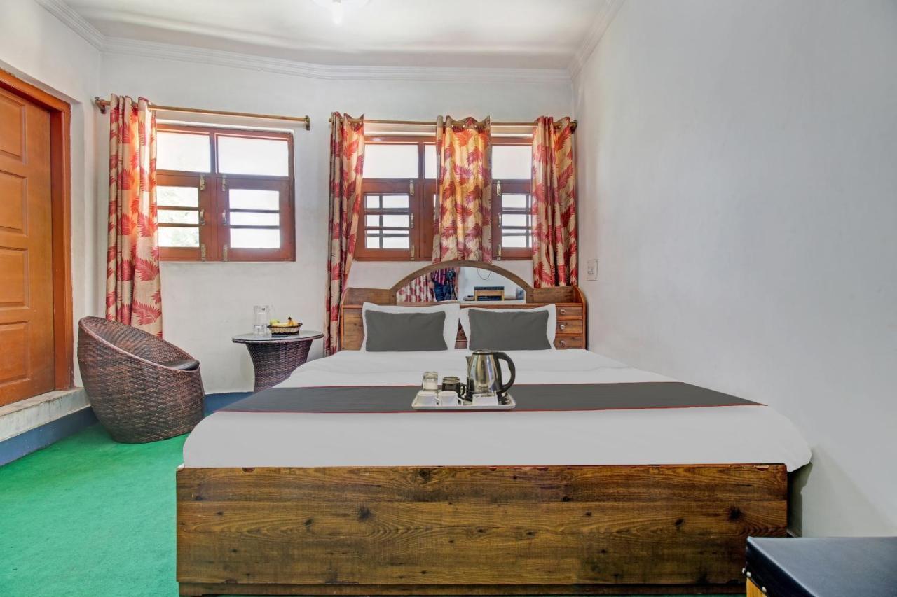 Super Oyo Capital O 91600 The Village Classic Hotel And Restaurant Srinagar  Ngoại thất bức ảnh